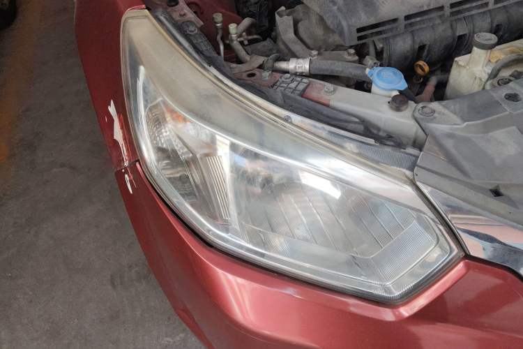 Used Venucia R50 2013 1.6L Manual Fashion Edition