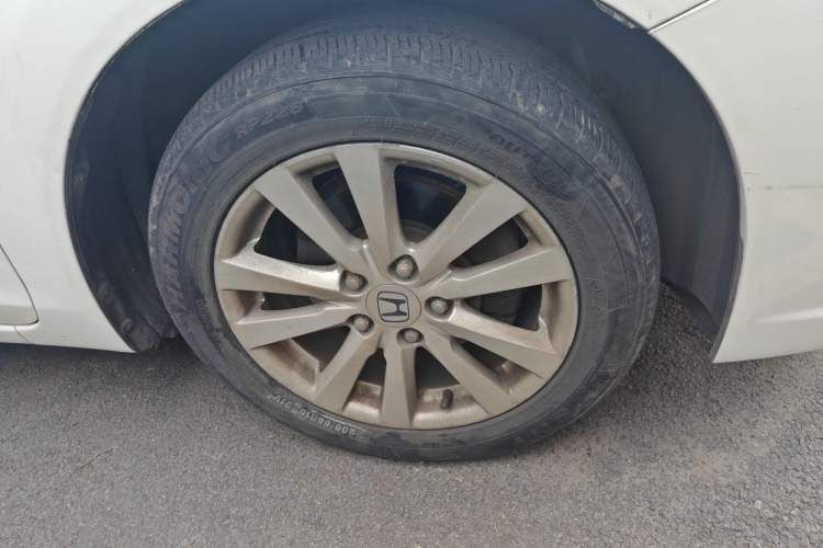 Used Honda Civic 2012 1.8L automatic luxury edition Right Front Wheel Hub