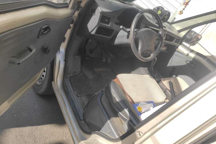 Used Wuling Zhiguang 2014 1.2L Extended Version LD6