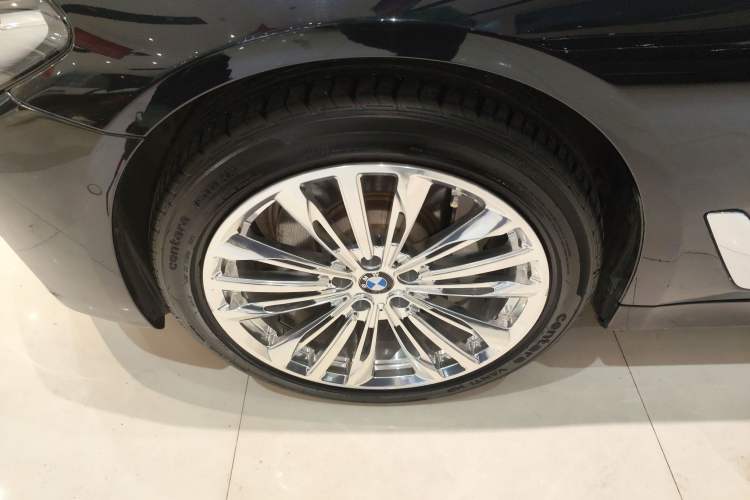 Used BMW 5 Series 2023 530Li Luxury Edition Premium Package
