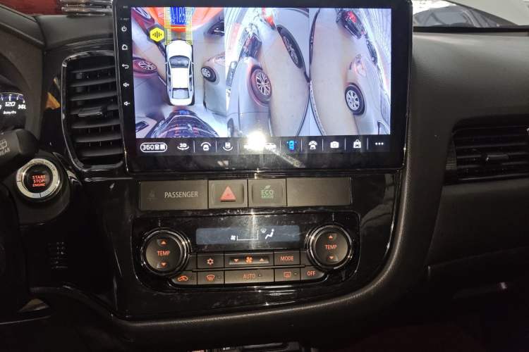 Used Mitsubishi Outlander 2016 2.4L 4x4 Luxury Edition 7-Seater
