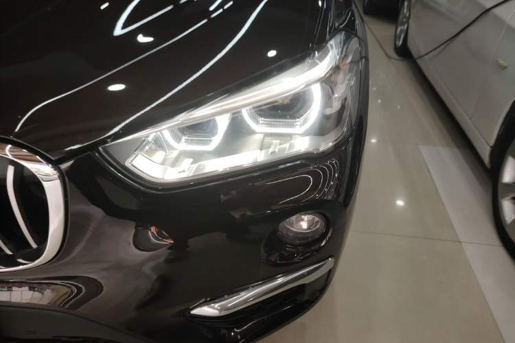 Used BMW X1 2016 sDrive18Li Premium Edition
