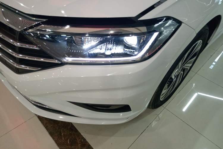 Used Volkswagen Sagitar 2022 280TSI DSG Flyover Edition
