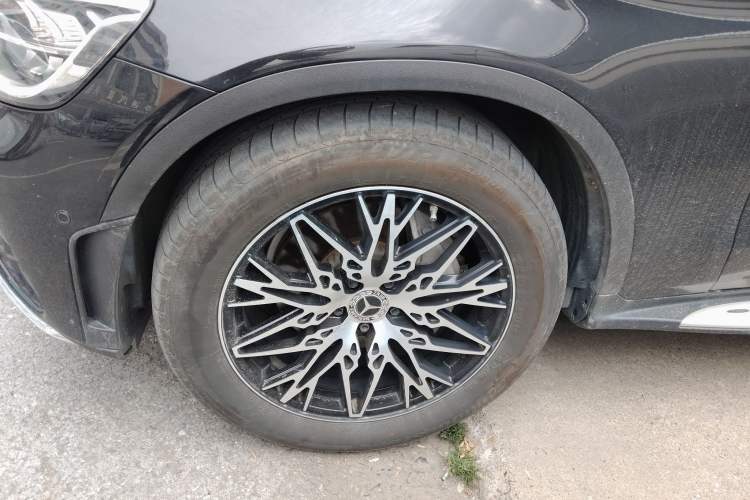 Used Mercedes-Benz GLC 2020 Facelift GLC 300 L 4MATIC Dynamic Edition