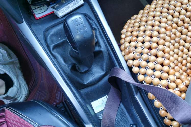 Used Peugeot 301 2018 1.6L Manual Comfort Edition Gear Lever