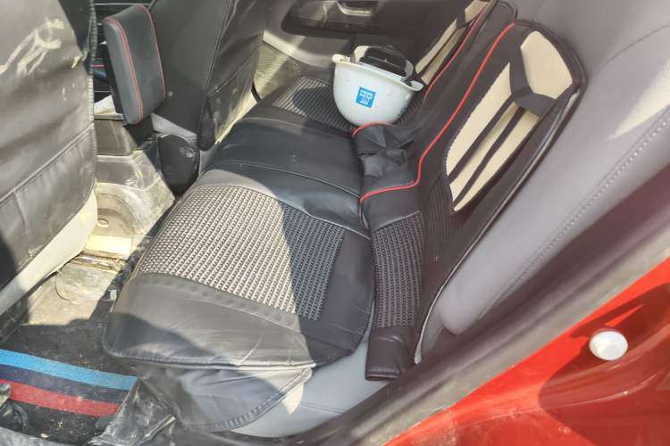 Used Chevrolet Aveo Sonic 2011 Sedan 1.4L MT SL