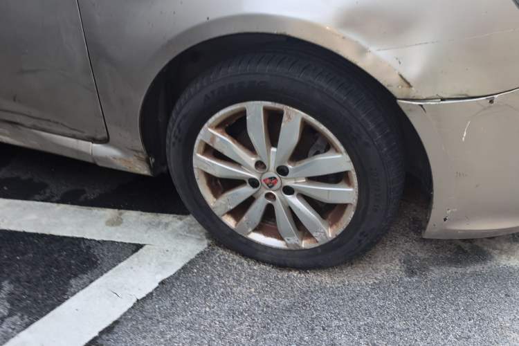 Used Roewe 350 2015 1.5L Automatic Luxury Sunroof Edition