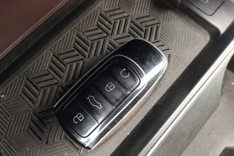 Used Chery Tiggo 8 PRO 2024 Champion Edition 290T Two-Wheel Drive Peak Version 7 Seats