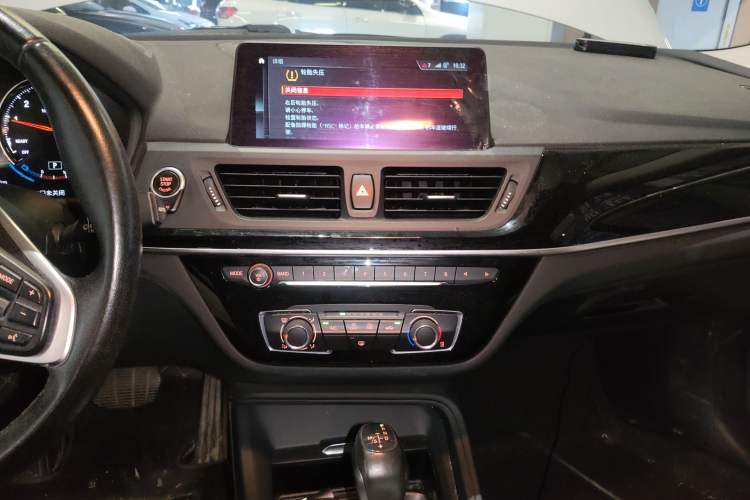 Used BMW 1 Series 2019 118i Fashion Model Audio And AC Panel