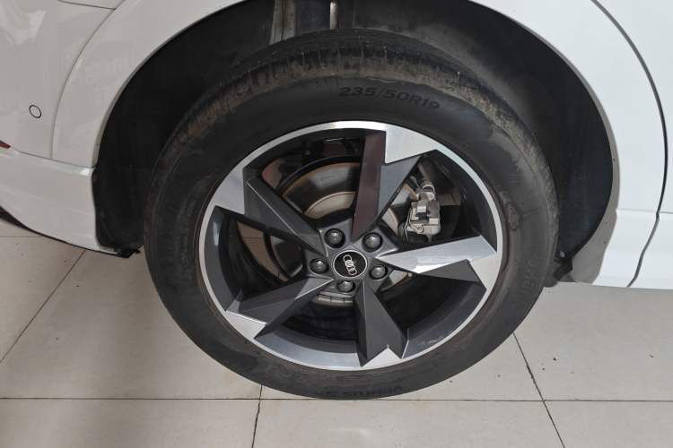 Used Audi Q3 2024 35 TFSI Fashion Dynamic Edition
