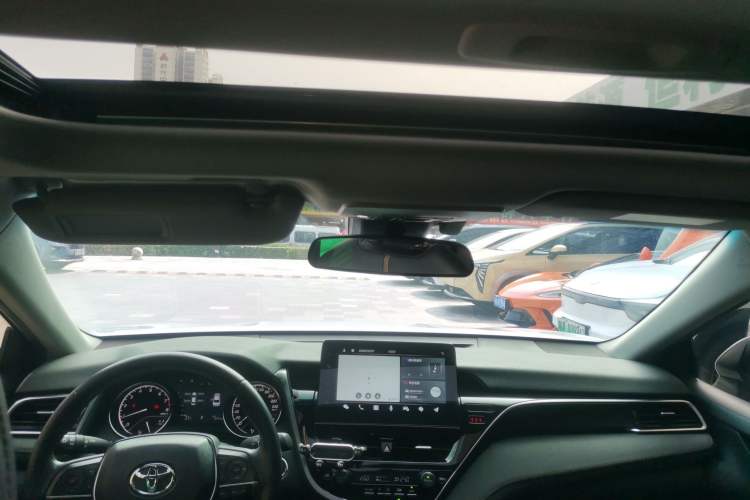 Used Toyota Camry 2021 2.0G Luxury Edition
