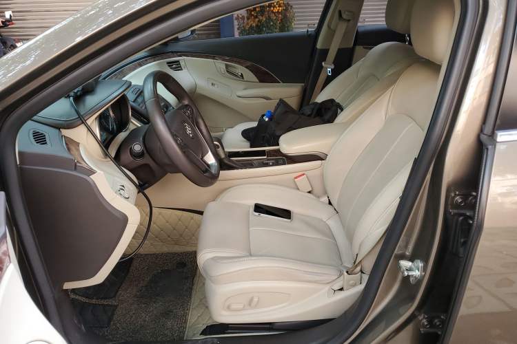 Used Buick LaCrosse 2013 2.4L SIDI Leading Comfort Version
