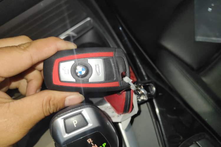 Used BMW 2 Series 2019 225i Sport Design Package Vehicle Key