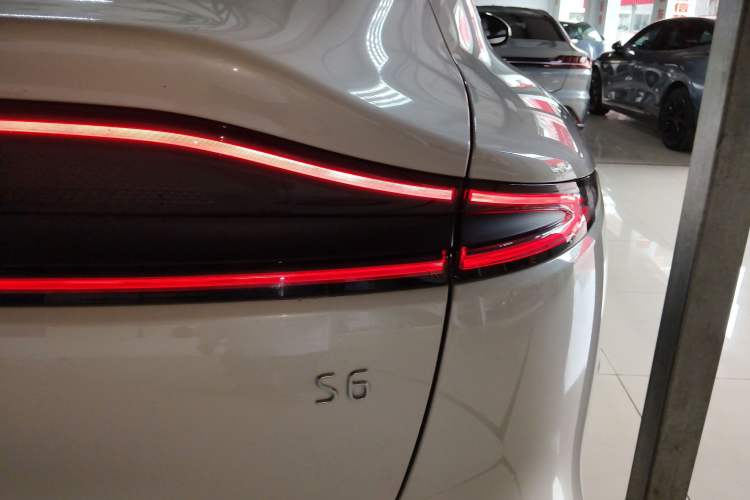 Used IM LS6 2023 Max Standard Edition Exterior 3