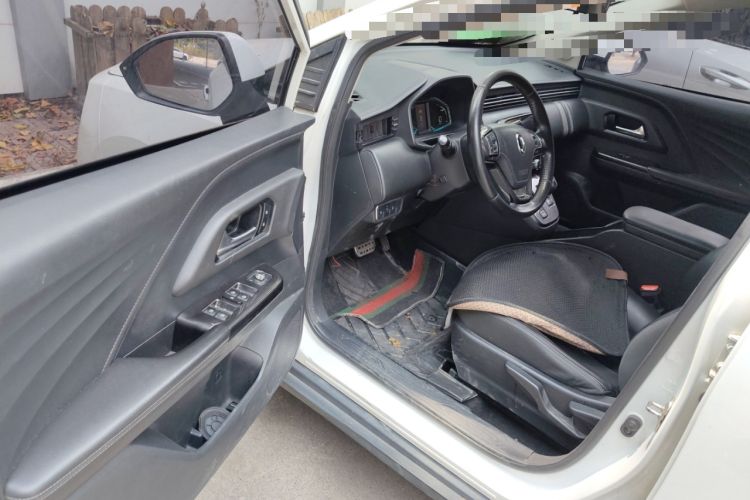 Used ORA iQ 2018 High-Range Version Smart Connectivity Model
