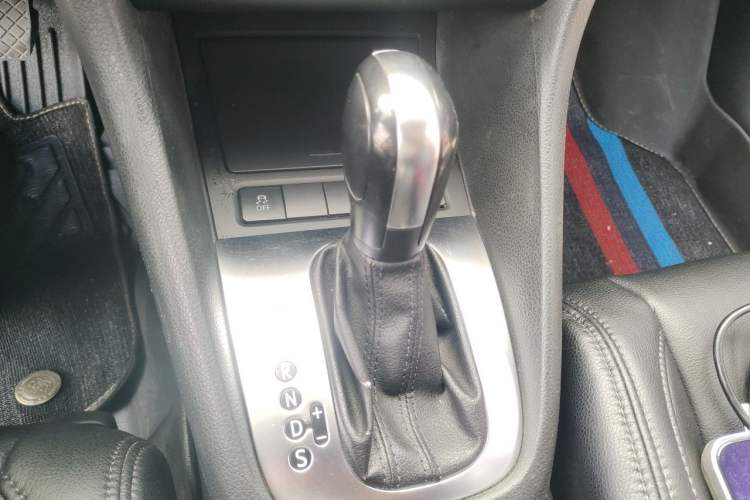 Used Volkswagen Golf 2012 1.6L Automatic Comfort Model
