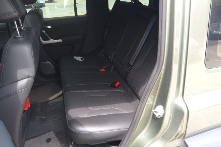 Used 212 T01 2024 2.0T Explorer Left Rear Seat