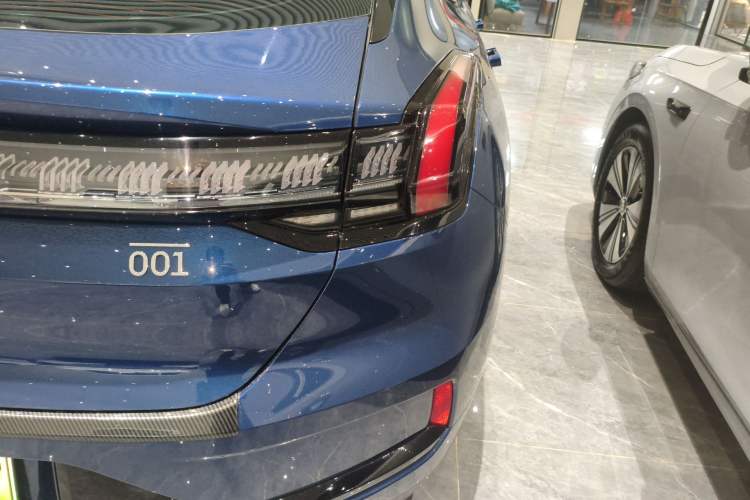 Used Zeekr 001 2023 WE Edition 100 kWh Right Rear Taillight