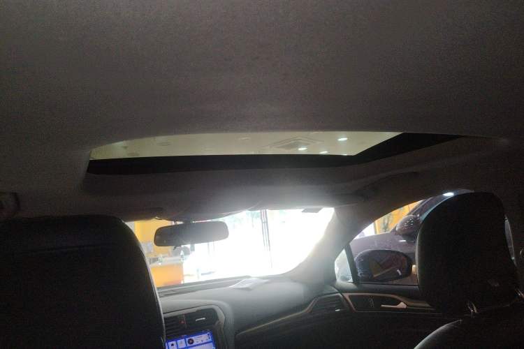 Used Ford Mondeo 2018 EcoBoost 200 Smart Control Fashion Model China VI Standard