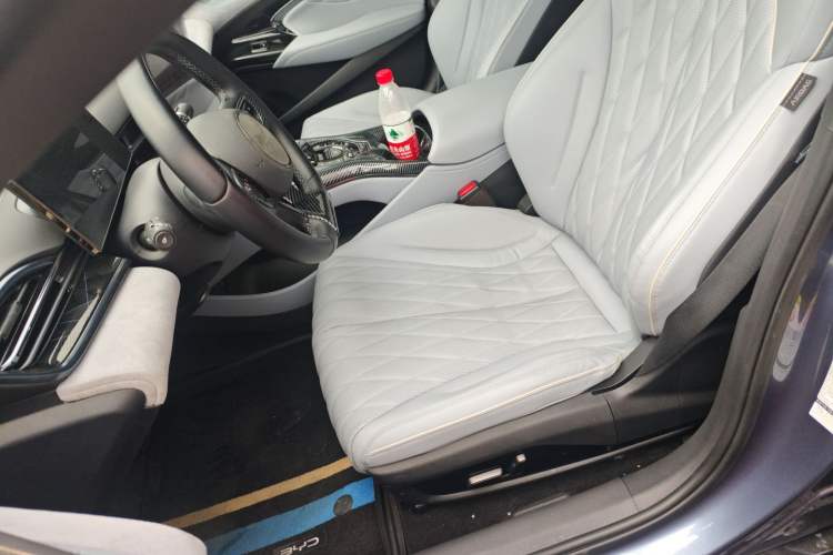 Used BYD Seal 2022 550 km Standard Range Rear-Wheel Drive Prestige Version
