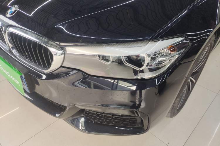 Used BMW 5 Series 2019 Facelifted 530Li Leading Edition M Sport Package
