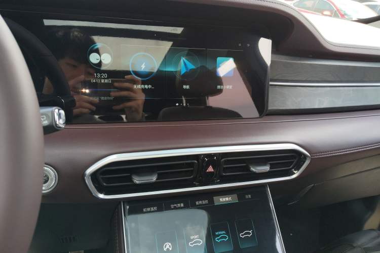 Used JETOUR X90 2023 Zilong 2.0T DCT Changsheng Edition 5-seater Audio And AC Panel