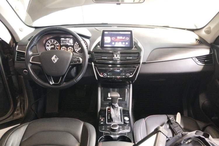 Used BORGWARD BX5 2017 20TGDI Automatic Two-Wheel Drive Pioneer Edition
