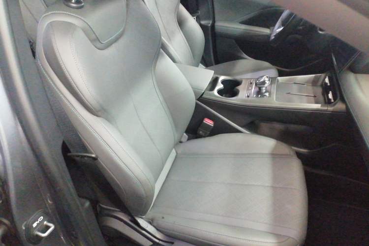 Used BYD Qin PLUS 2025 DM-i Smart Drive 55KM Leading Model Right Front Seat