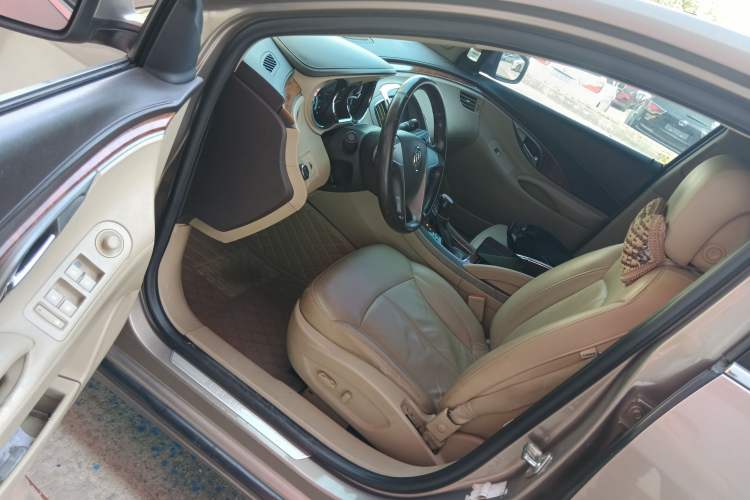 Used Buick LaCrosse 2012 2.4L SIDI Comfort Edition Driver Seat