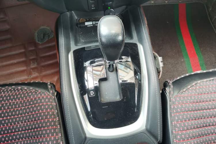 Used Nissan X-Trail 2014 2.5L CVT Leading Edition 4WD
