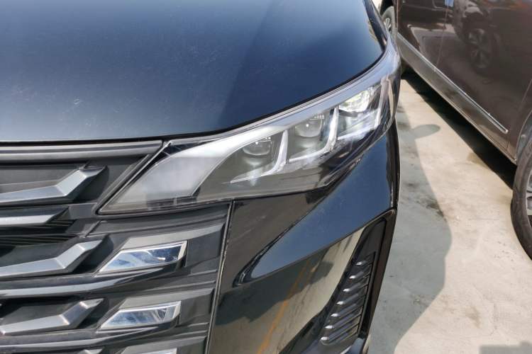 Used GAC Trumpchi M6 2023 PRO 270T DCT Luxury Edition Left Front Headlight