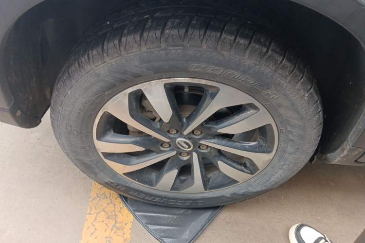 Used GAC Trumpchi GS4 2019 270T Automatic Two-Wheel Drive Elite Edition Right Rear Wheel Hub