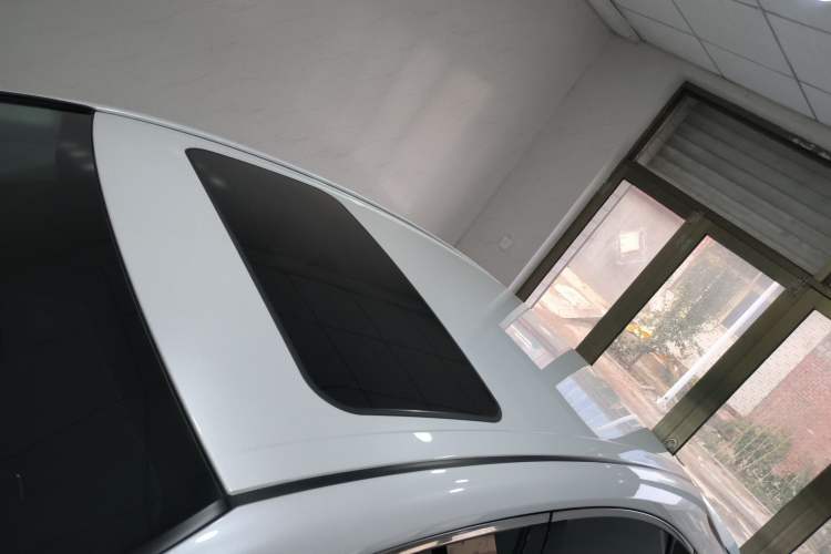 Used Toyota Camry 2024 Dual-Motor 2.0 HGVP Luxury Edition
