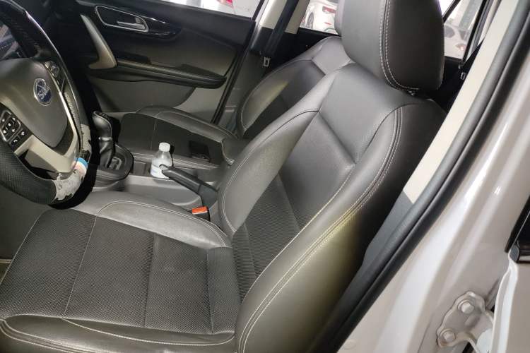 Used SWM X7 2016 1.8L Manual Luxury Edition 7 Seats Left Front Seat