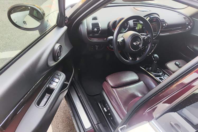 Used MINI Clubman 2016 Revised Version 1.5T COOPER Connoisseur Edition
