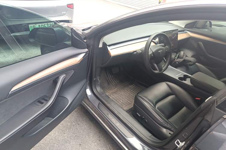 Used Tesla Model 3 2022 Rear-Wheel-Drive Version