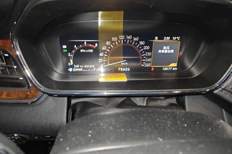 Used Lincoln Continental 2019 2.0T Two-Wheel Drive Luxury Edition China VI Standard Instrument Cluster