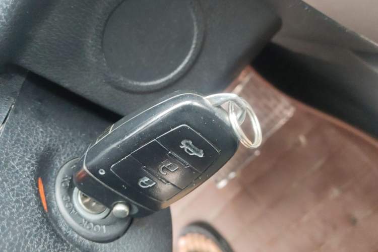 Used Bestune X80 2013 2.0L manual luxury version Vehicle Key