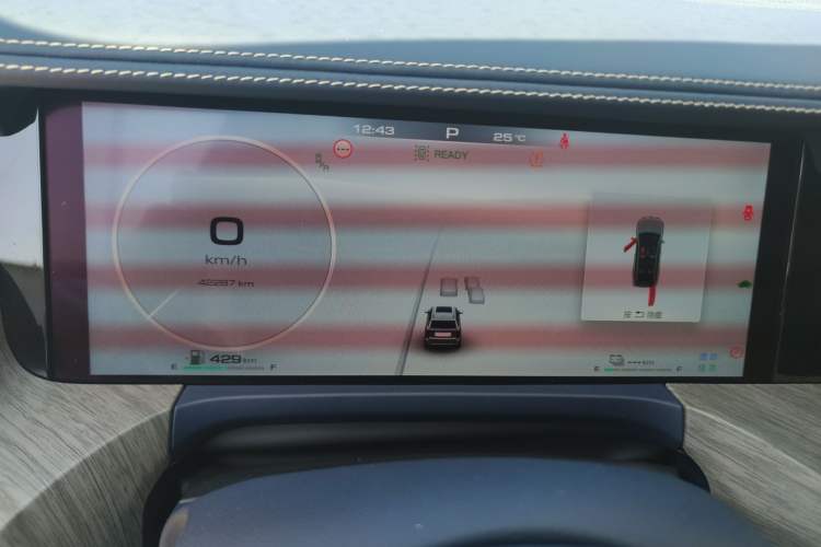 Used Tank 500 New Energy 2024 Hi4-T Odometer Close Up