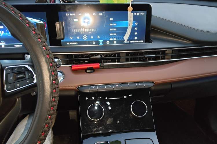 Used EXEED Zhuifeng 2019 1.6T DCT Starry Edition Audio And AC Panel
