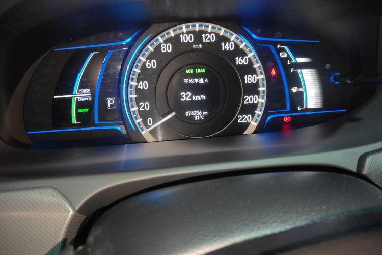 Used Honda Accord 2016 Hybrid 2.0L Prestige Edition Odometer Close Up