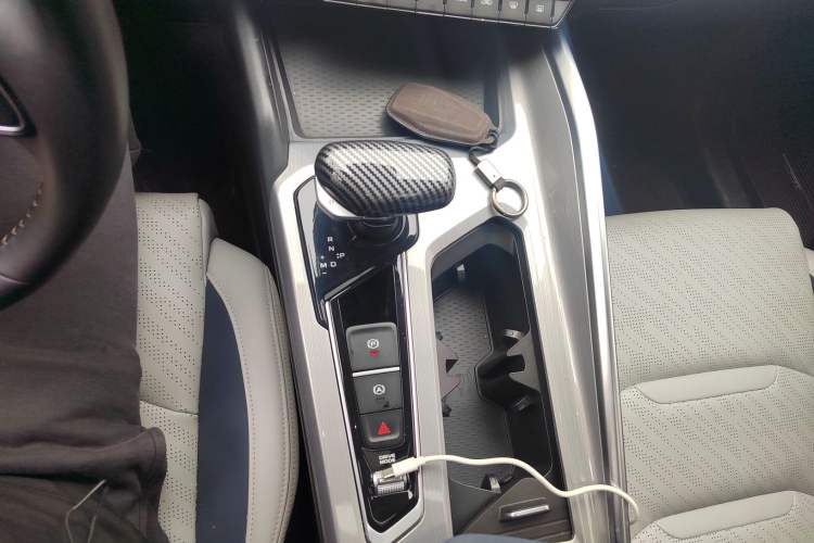 Used Geely Auto Preface 2021 2.0TD Luxury Version Gear Lever