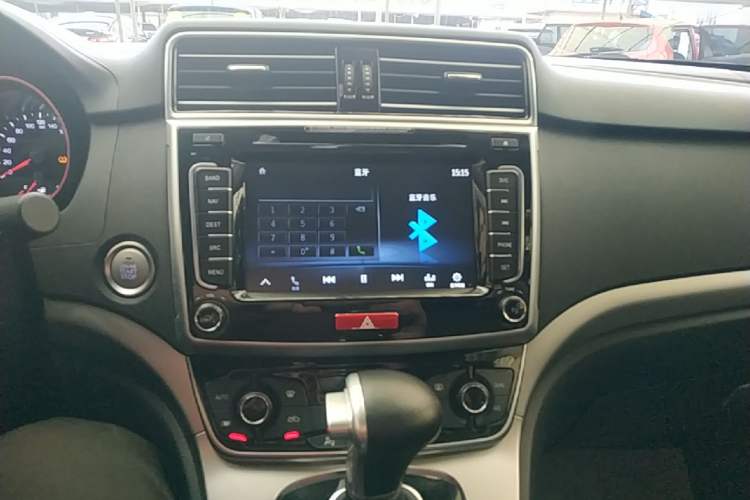 Used Haval M6 2017 1.5T Automatic Two-Wheel Drive Elite Model