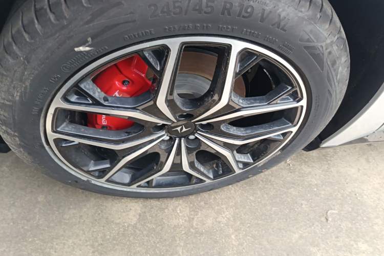 Used Dongfeng eπ eπ007 2025 Model Range-Extended 230 Leading Supreme Edition
