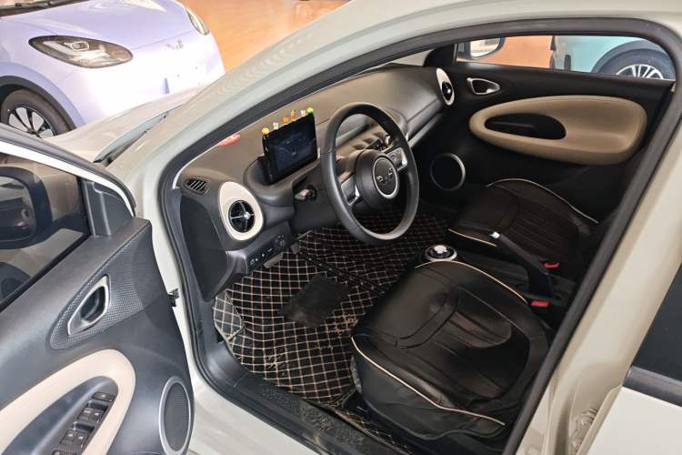 Used Wuling Bingo 2023 203km Light Edition Driver Seat