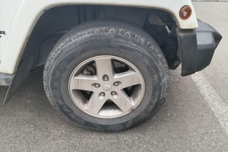 Used Jeep Wrangler 2014 2.8TD Sahara Four-Door Edition