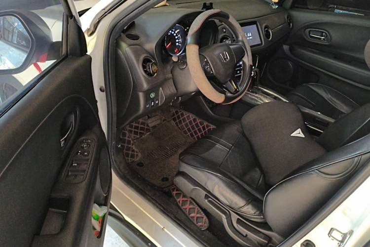 Used Honda XR-V 2020 220TURBO CVT Luxury Edition Driver Seat