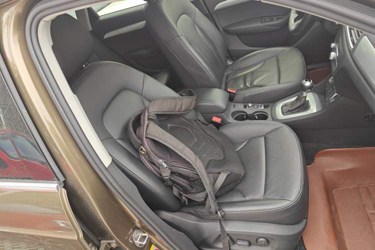 Used Audi Q3 2013 35 TFSI Comfort Model Right Front Seat