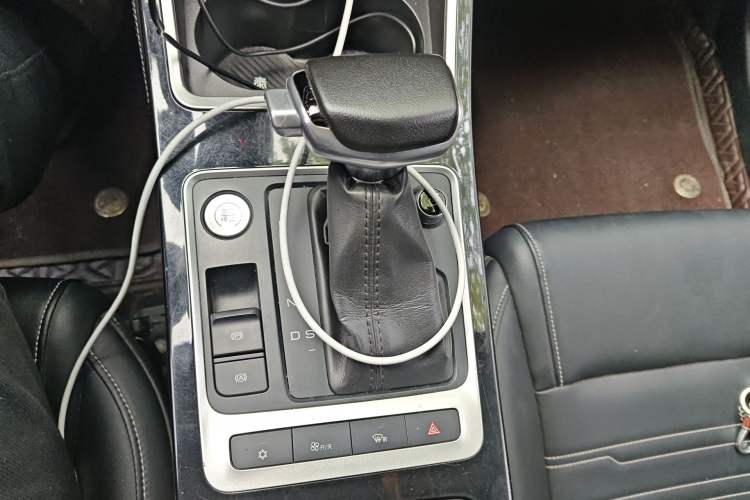 Used BYD Qin 2019 1.5L Automatic Prestige Model Gear Lever