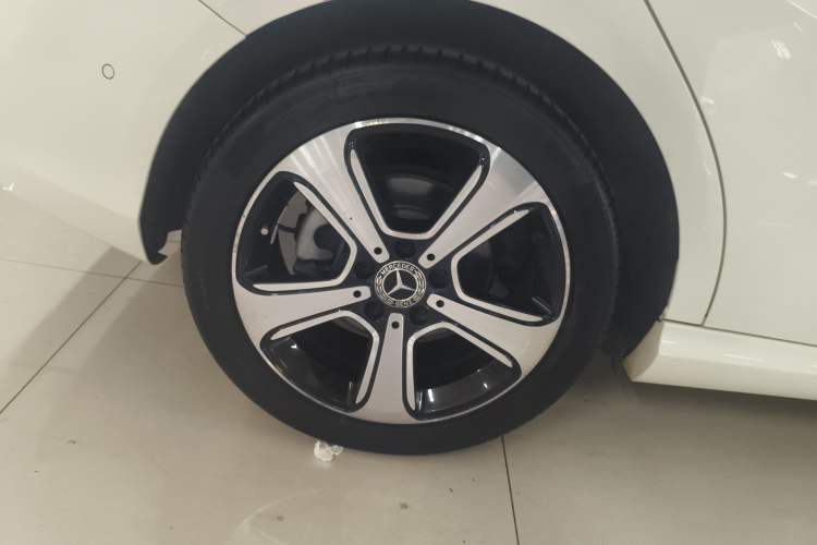 Used Mercedes-Benz B-Class 2017 B 200 Fashion Model
